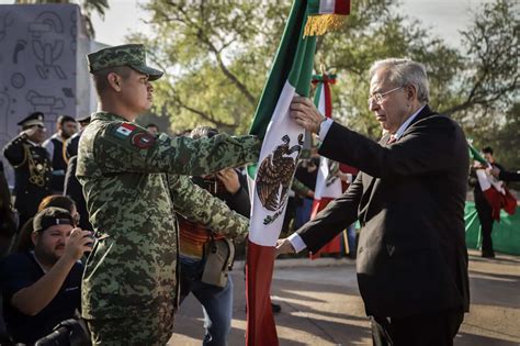 Gobernador Rocha Moya encabeza la ceremonia por el aniversario del Día