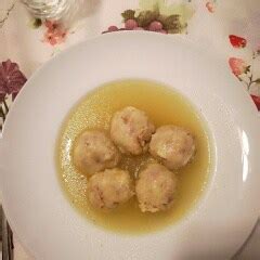 Ricetta Canederli alla Tirolese Knödel La Ricetta di GialloZafferano