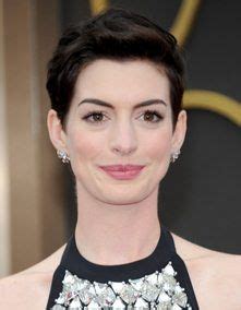 Anne Hathaway Body Measurements Bra Size Height Weight Stats Anne