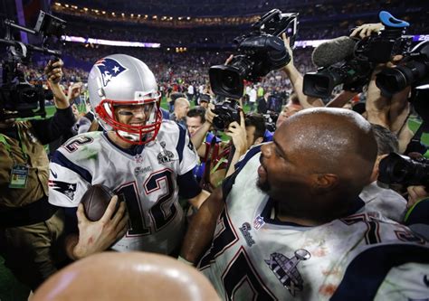 Vince Wilfork Gets Naked Calls Out Tom Brady