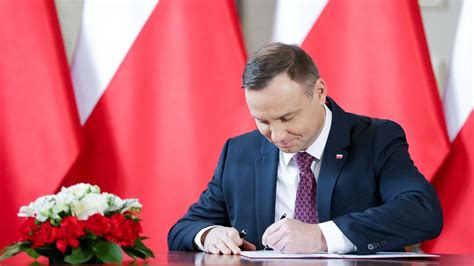 J Zyk L Ski Uznany Za Regionalny Andrzej Duda Ma By Przeciwko Wprost