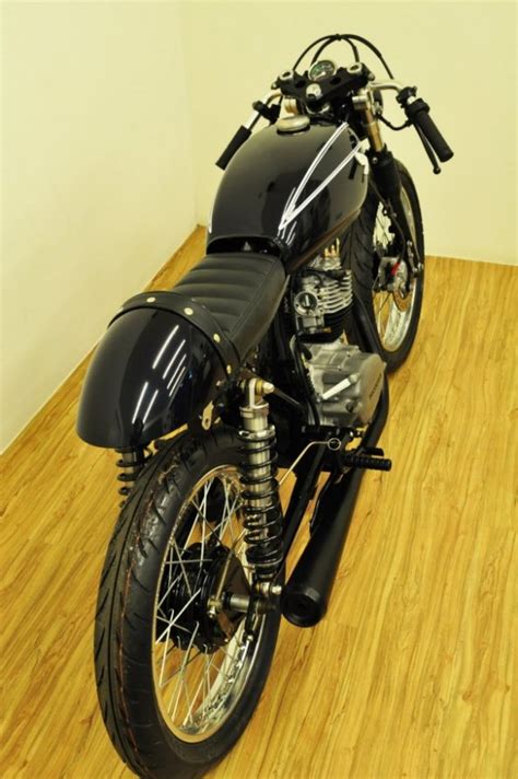 Modifikasi Honda CB 100 Cafe Racer Taiwan 2012 Gambar Modifikasi