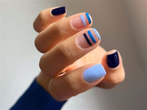 Blue Nails 10 μπλε μανικιούρ που θα σου φτιάξουν αμέσως τη διάθεση