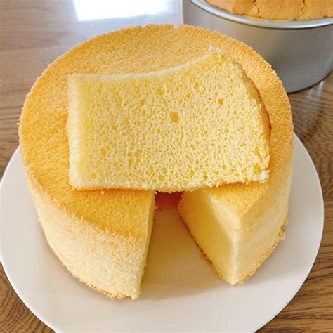 4 Tips Membuat Chiffon Cake Yang Lembut Dan Anti Kempis