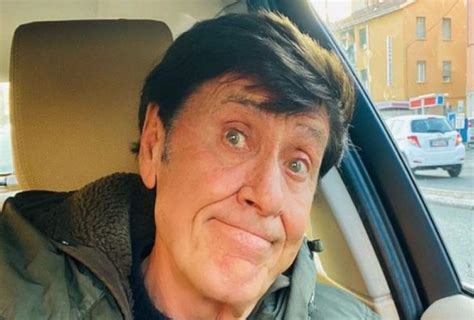 Gianni Morandi Indossa Il Parrucchino La Verità Del Cantante Arriva