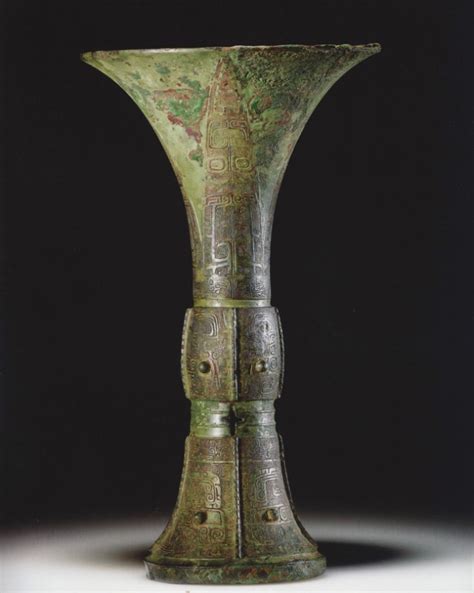 archaic bronze ritual wine vessel gu shang dynasty thirteenth