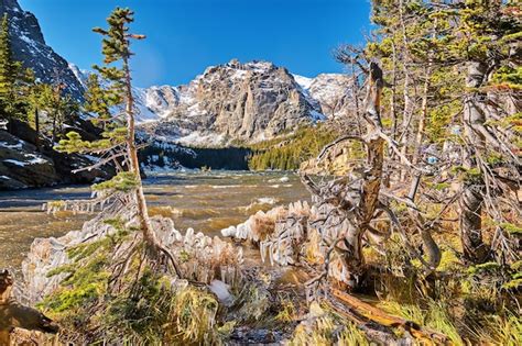 El lago loch montañas rocosas colorado ee uu Foto Premium