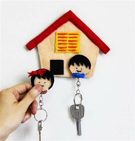 20+ DIY Key Holder Ideas - Hative