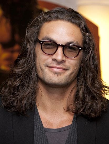 Jason Momoa's Hair Evolution Includes Short Hair, A Shaved Head, & Locs