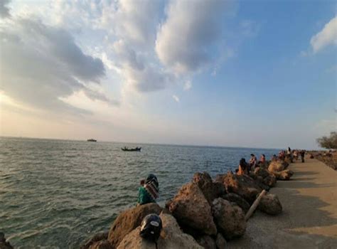 Pantai Marina Wisata Romantis Dan Petualangan Air Yang Memikat Di