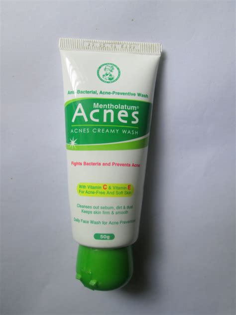 Mentholatum Acnes Creamy Wash Review