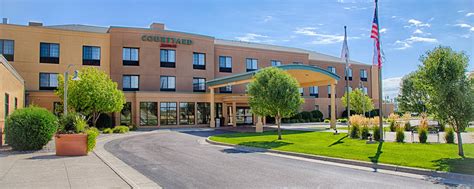 Courtyard by Marriott Fargo Moorhead | Make Room for a Little Fun