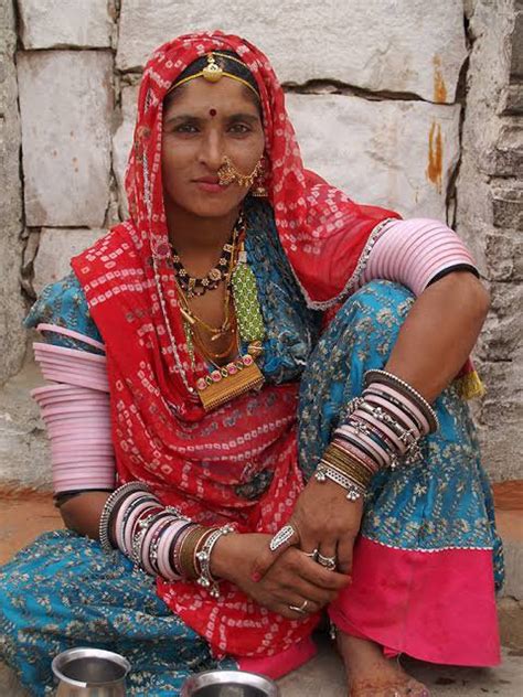 All About Traditional Rajasthani Dresses For Men And Women Jaipur Stuff