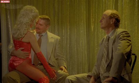 Chloé Sainte Marie nude pics página