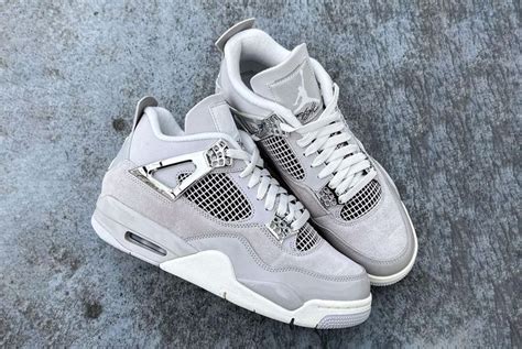 The Women’s Air Jordan 4 ‘Frozen Moments’ is Freezing Shelves at JD ...