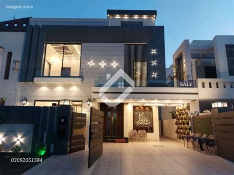 10 Marla Double Storey House For Sale In Bahria Town Lahore