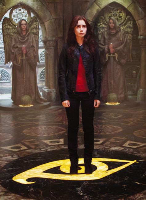 The Mortal Instruments City Of Bones Still Clary Fray Photo