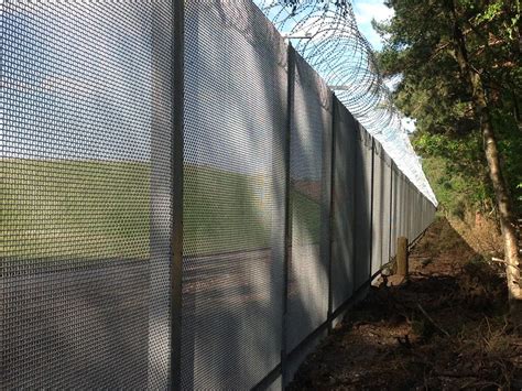 Armaweave Fencing The Advantages Blog Zaun Ltd