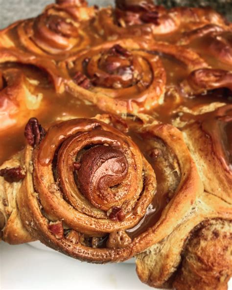 Salted Caramel Pecan Swirls – Ugne Bakes