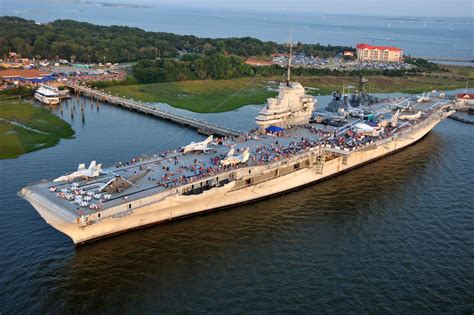 USS Yorktown Museum. US Navy Photo | Navy aircraft carrier, Aircraft ...