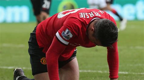 Robin van Persie injury a concern for Manchester United | Football News ...