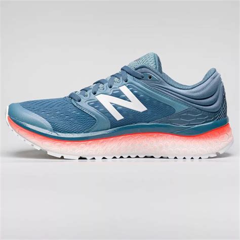 New Balance Womens 1080 V8 Shoes Blue