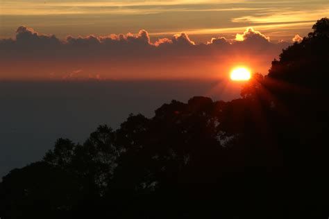 Banco De Imagens Horizonte Montanha Nuvem Céu Dom Nascer Do Sol Por Do Sol Luz Solar