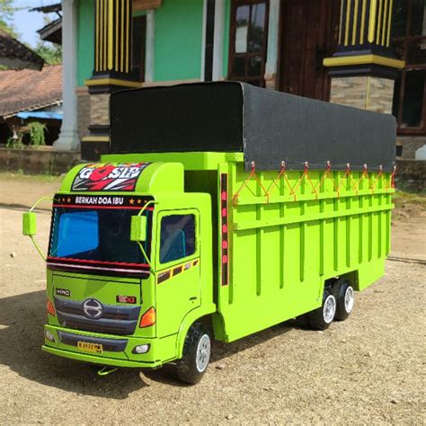 Jual Miniatur Mobilan Truk Hino Tronton Oleng Kayu Besar Jumbo P Cm