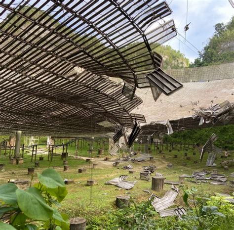 EE UU no reconstruirá el radiotelescopio colapsado del Observatorio de