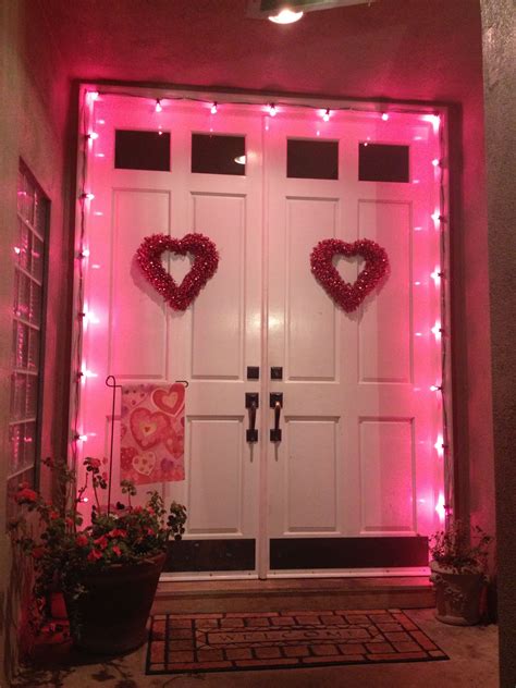 14 Charming Ways To Decorate Your Porch For Valentines Day