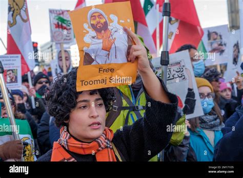 London Uk 10 Dec 2022 Iranians And Supporters March Through London