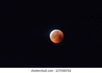 Red Moon Total Lunar Eclipse a Stock Photo 1275583762 | Shutterstock