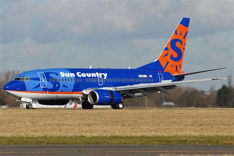 Sun Country Airlines B737 73v G Ezjj Southend Egmc Uk Flickr