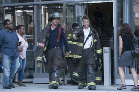 Chicago Fire Season 7 Premiere Preview A Closer Eye