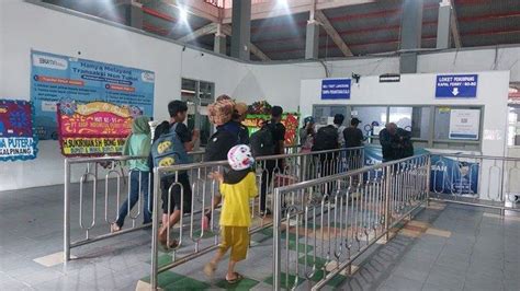 Antisipasi Calo Tiket Di Pelabuhan Tanjungkalian PT ASDP Tanjungkalian