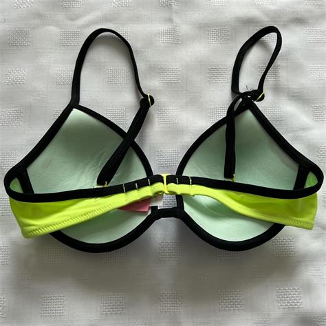 Victorias Secret Bikini Top 32C Preworn In Depop