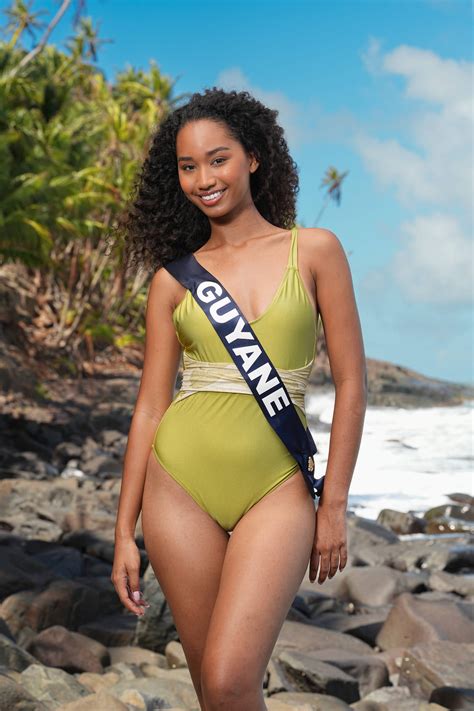 Les photos en maillot des candidates à Miss France Miss Guyane