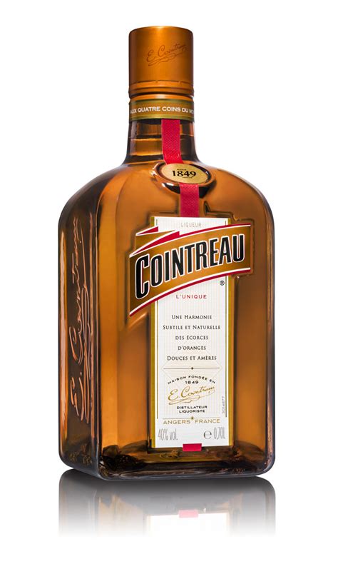 Cointreau Orange Liqueur 700ml - CarryOut Letterkenny