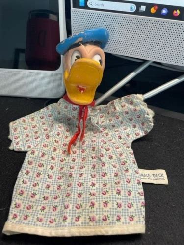 Vintage S S Donald Duck Hand Puppet Walt Disney Character Gund