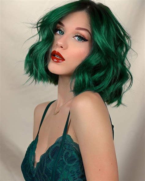 15 Estilos De Cabello Verde Para Combinar Con La Primavera