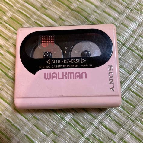 Walkman ジャンク品 Sony カセットウォークマン Vm 51の通販 By さくらんぼ 03s Shop｜ウォークマンならラクマ