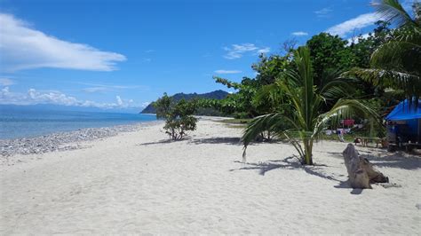 Beach Bumming in Dipaculao, Aurora - The Wandering Juan