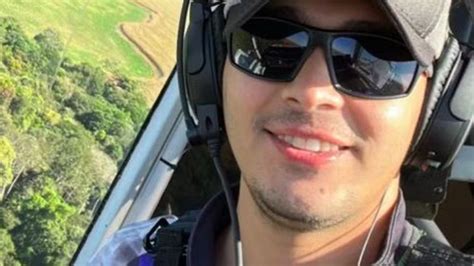 Piloto Morre Preso A Destroços Em Queda De Avião