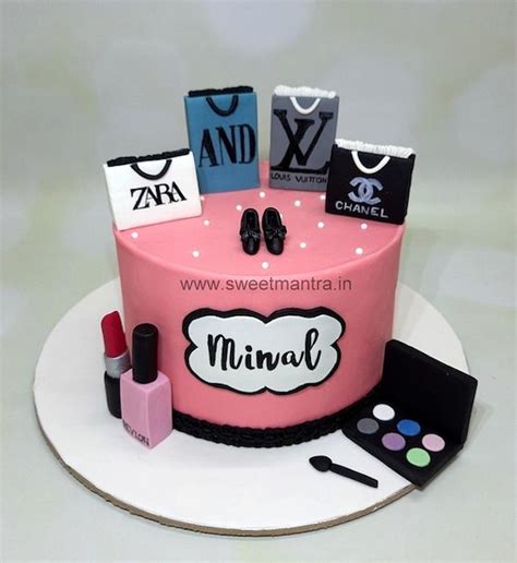 Shoppers Delight Cake Decorated Cake By Sweet Mantra Cakesdecor