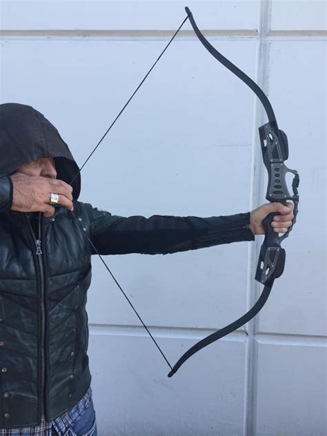 Arrow Season 6 Bow Green Arrow Bow Green Arrow Bow And Arrow Set