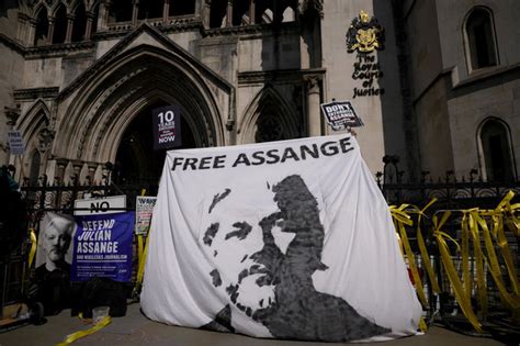 Us Set To Appeal Uk Refusal To Extradite Wikileaks Assange Arab News