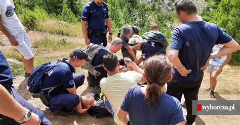 L Scy Policjanci W Kosowie Uratowali Ton Cego W Odludnym Miejscu