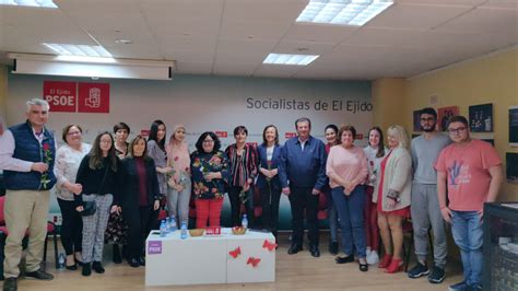 Medio Centenar De Personas Asisten A La Jornada Feminista Organizada