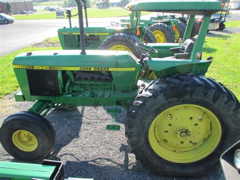 1980 John Deere 2940 Tractors Utility 40 100hp John Deere