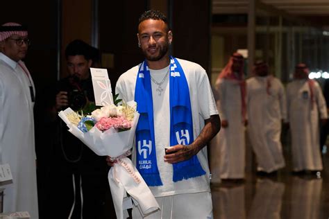 Neymar En Arabie Saoudite Ce Vendredi Avant Sa Pr Sentation Devant Les